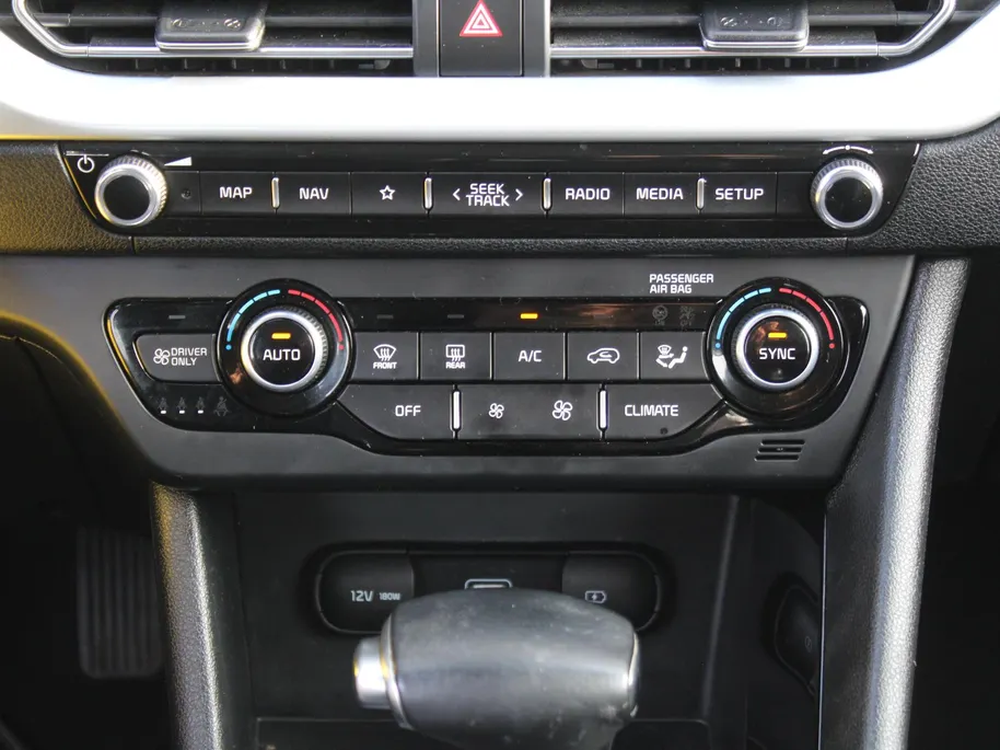 Kia Niro 1.6 GDi PHEV DynamicLine | Plug-in Hybride | Camera | Cruise adapt. | Clima | Navi | Parkeersensor v+a | Apple Carplay/Android Auto | 16' LM | Dealeronderhouden |