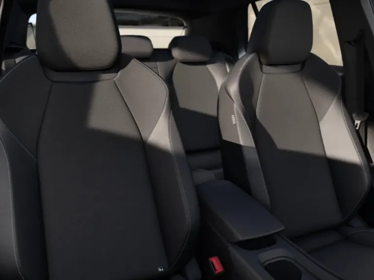Volkswagen ID. Cross Style 52 kWh accu, 211 PK · Panoramadak · Trekhaak, afneembaar · Zijruiten achter en achterruit getint ·