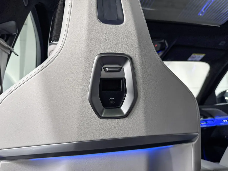 BMW i7 eDrive50