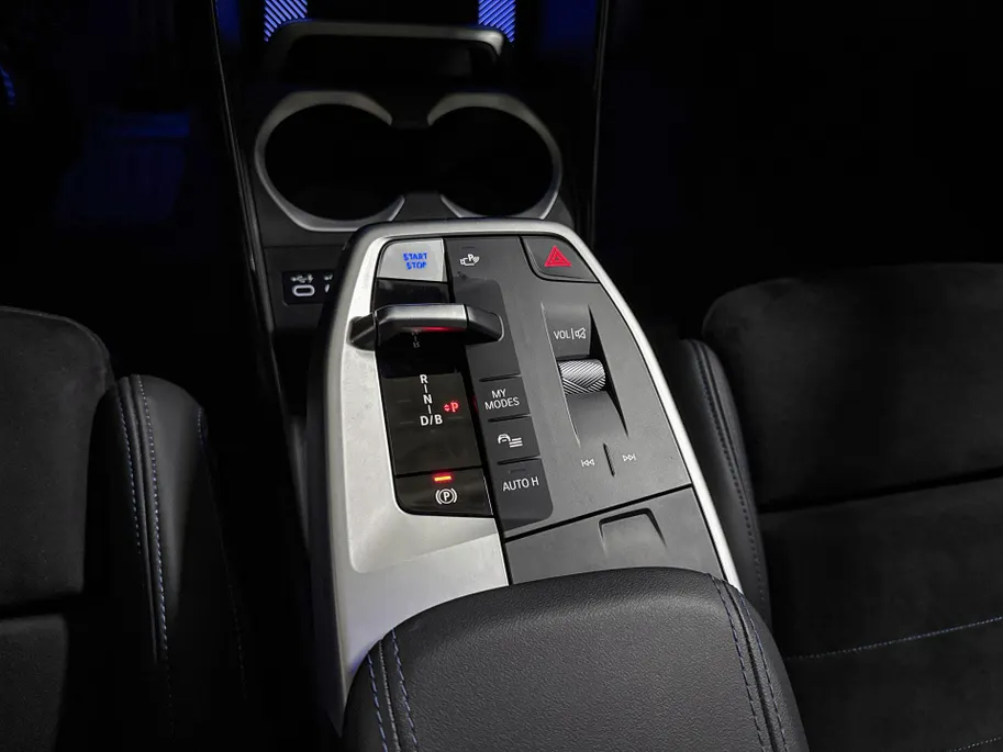 BMW iX1 xDrive30 Launch Edition