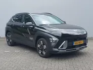 Hyundai Kona 1.6 GDI HEV 138pk DCT Premium / DIRECT LEVERBAAR! / Demonstratieauto /