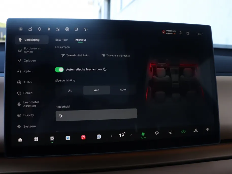 Leapmotor C10 Design 81.9 kWh 300 PK | Glazen Dak | 360cam | Winter | 20'