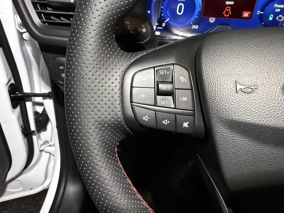 Ford Kuga 2.5 PHEV ST-Line X 225pk | Trekhaak | BLIS | B&O | Winterpack | 19'' lichtmetalen velgen