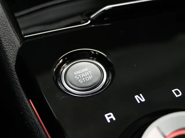 Kia Sportage 1.6 T-GDi Plug-in Hybrid AWD Dark Edition