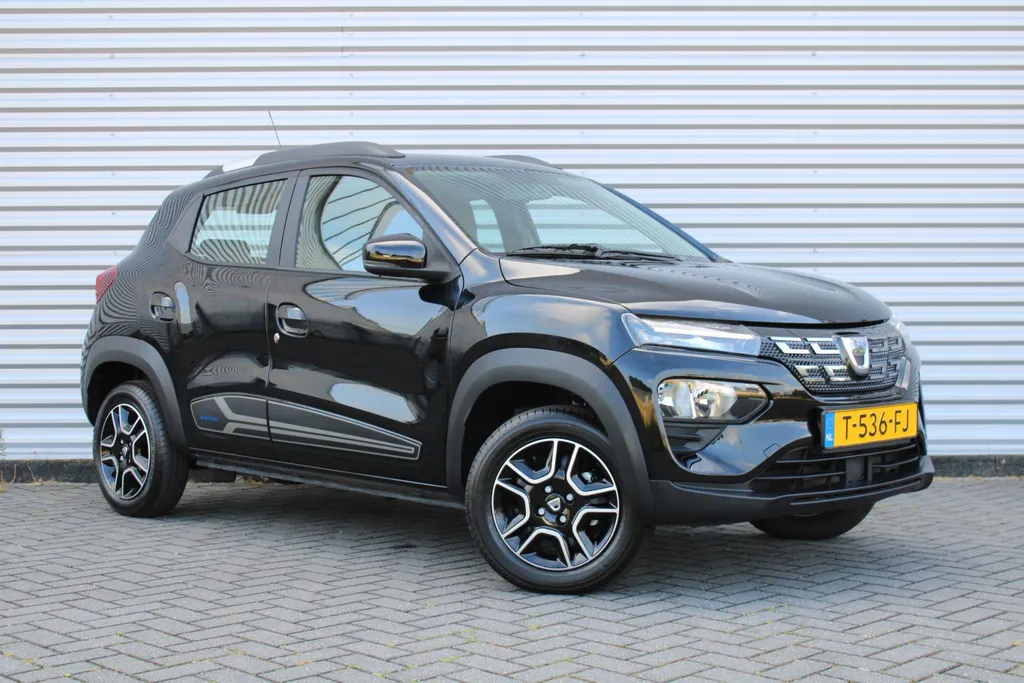 Dacia Spring Expression | Nieuw | Airco | PDC | 14' Design velgen | Navi | Camera | BTW | UNIEK!! |