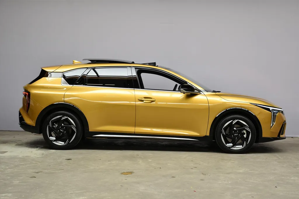 Kia K4 1.0 T-GDi MHEV 115pk DCT7 GT-PlusLine