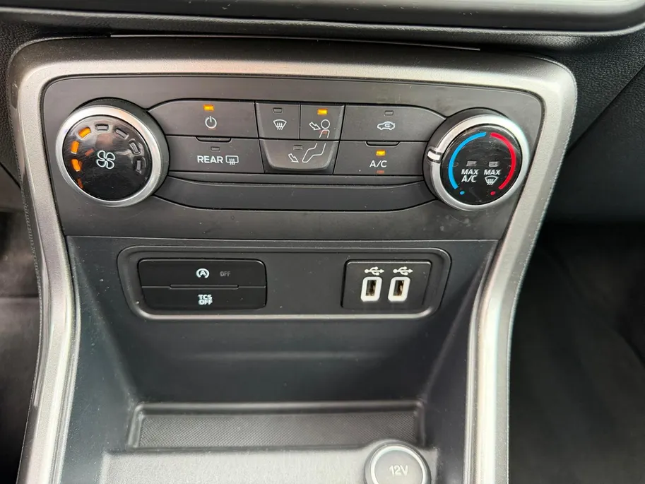 Ford EcoSport 1.0 EcoBoost Trend Ultimate | Dealer onderhouden | NL auto | Cruise control | Parkeersensor achter | Achteruitrijcamera | Navigatie | Apple carplay & Android auto | 16' lichtmetalen velgen | Bovag garantie |