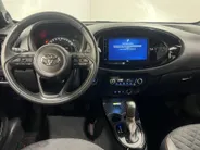 Toyota Aygo X 72PK VVT-i S-CVT Premium Automaat | 1e eigenaar | JBL Audio | Navi | Apple CarPlay/Android Auto | Adaptive Cruise Control | Licht & Regen Sensor | Lichtmetalen Velgen | Keyless Entry |