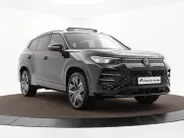 Volkswagen Tayron 1.5 272pk DSG eHybrid R-Line Edition · Panoramadak · 360 Camera · Wegklapbare Trekhaak · Black Style · 20'' Inch · Garantie t/m 17-11-2029 of 100.000km