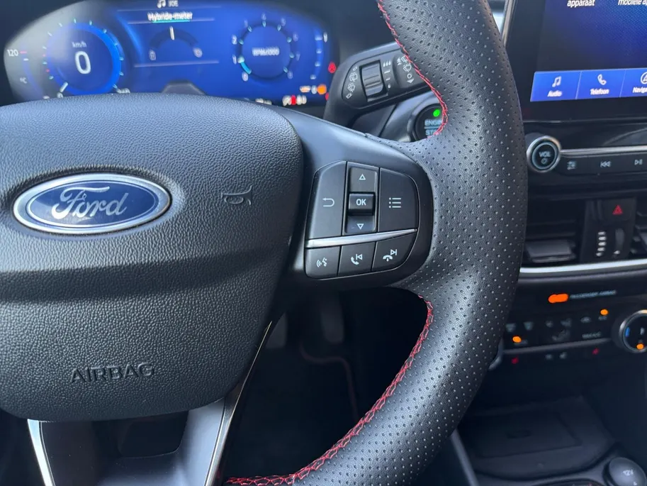Ford Fiesta 1.0 EcoBoost Hybrid ST-Line X | NL Auto | Dealeronderhouden | Winter Pack | Driver Assistance Pack | Camera | Afneembare Trekhaak | Apple Carplay & Android Auto |