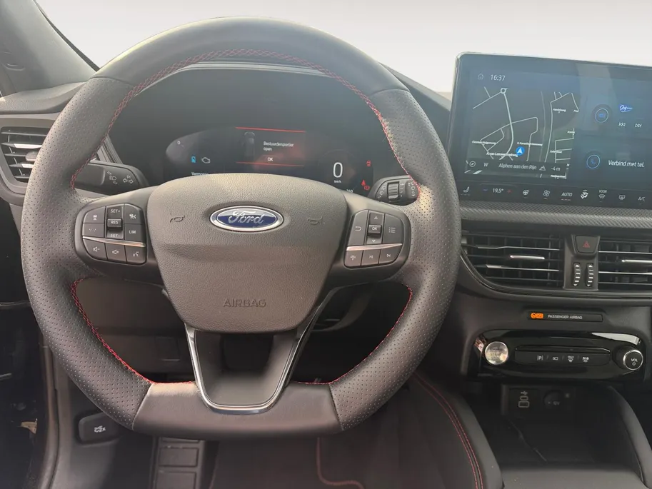 Ford Kuga 2.5 PHEV ST-Line | NL auto | Automaat | Panorama dak | Elektr. trekhaak | Winter pack | Adapt. Cruise control | BLIS | 360 graden camera | Draadloos opladen mobiel | Fabrieksgarantie tot 01-2028 |