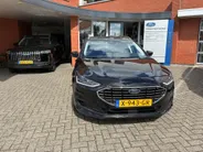 Ford Focus Wagon 1.0 EcoBoost Hybrid Titanium GROOTSCHERM, WINTERPAKKET.