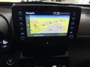 Toyota Yaris Cross 1.5 Hybrid Executive Automaat | Trekhaak | Panoramadak | Apple Carplay/Android Auto | Stoelverwarming