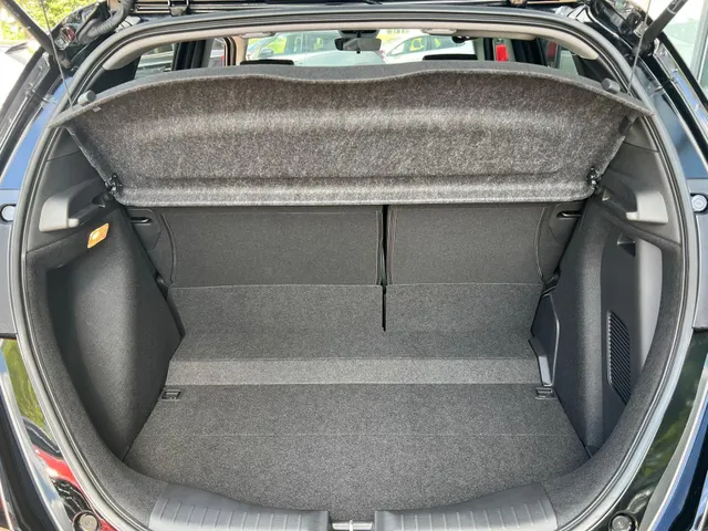 Honda Jazz 1.5 e:HEV Advance NIEUW | FULL HYBRID | APPLE CARPLAY | ANDROID AUTO | ACHTERUITRIJCAMERA | STOEL + STUURVERWARMING | NAVIGATIE |