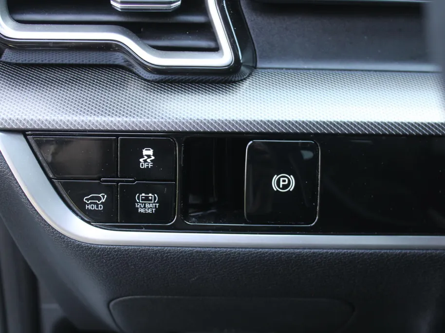 Kia Sportage 1.6 T-GDi Hybrid DynamicPlusLine | Stuur-/stoelverwarming | Elek. stoelverstelling + achterklep | Schuifdak | 18' LM | Matrix LED | Cruise adapt. | Camera |