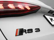 Audi RS3 Sportback 2.5 TFSI quattro 400 PK competition limited 593/750 · Audi Exclusive Gletsjerwit Mat Effect · Head-Up display · Sonos Premium 3D · Panorama dak · RS sportuitlaat