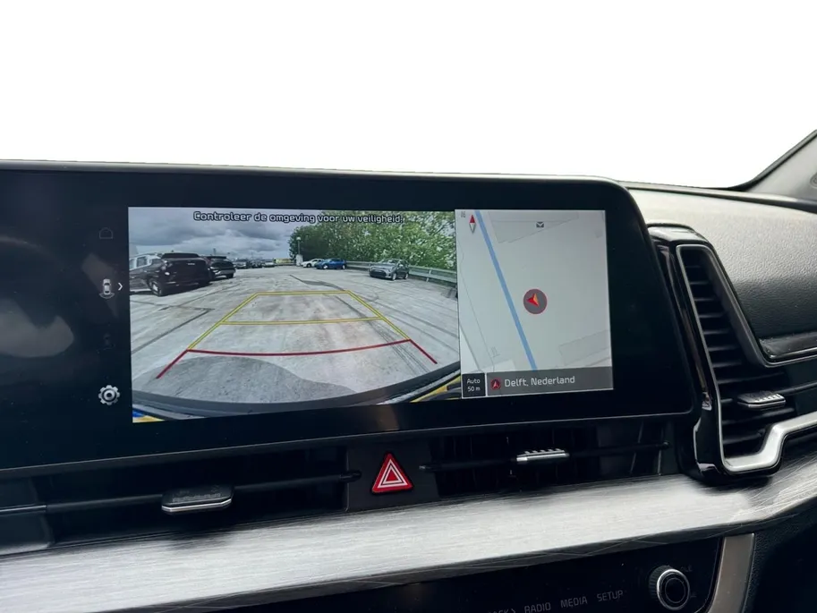 Kia Sportage 1.6 T-GDi MHEV DynamicLine | Navi | Camera | Cruise Control | Stoel-/Stuurverwarming | LM Velgen | Apple Carplay | Android Auto