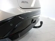 Nissan ARIYA Evolve 66 kWh | 22KW Lader| Afneembare trekhaak| Apple carplpay& Android auto| 360grd Camera| Stoelverwarming en verkoeling| Elektrisch verstelbare stoelen| Luxe bekleding| Dealer onderhouden|