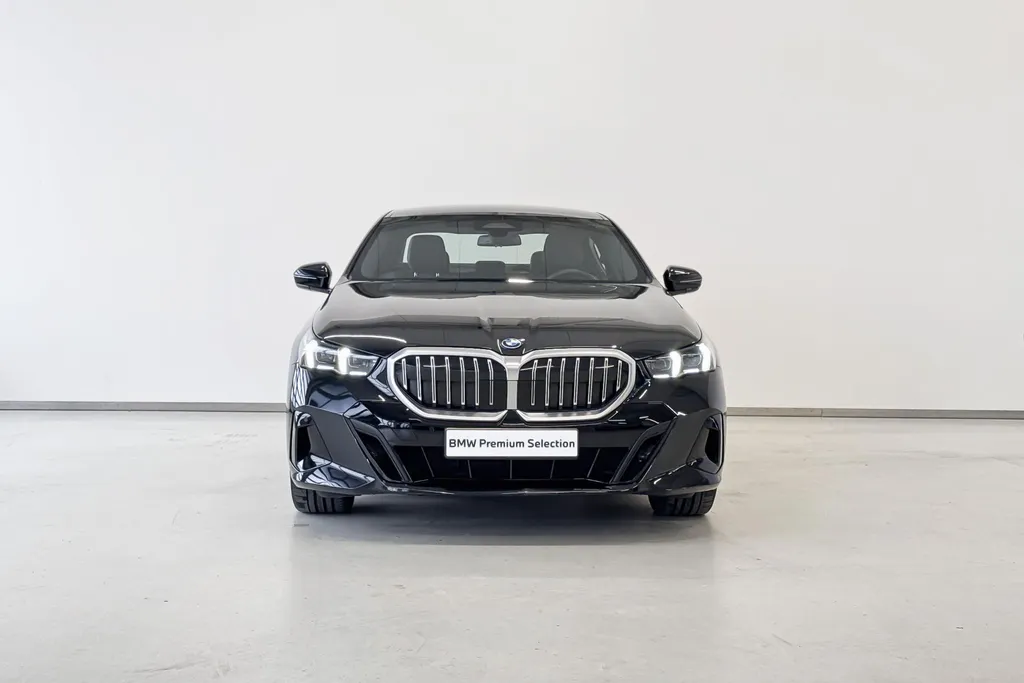 BMW 5 Serie Sedan 530e M Sport Edition M Sportpakket