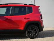 Jeep Renegade 4xe 240 PK Hybrid S | Leder | Navi | Winter | LED | Camera | 19'