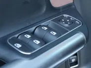 Mercedes-Benz GLA 180 AMG Line l Keyless l Achteruitrij camera l Stoelverwarming