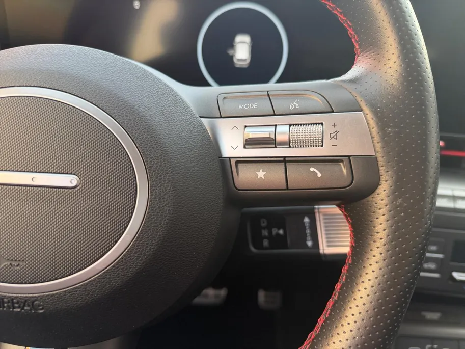 Hyundai Kona 1.6 GDI HEV N Line | Navigatie | Apple Carplay/ Android Auto | 360camera | Stoelverwarming & stoelventilatie | Elektrisch verstelbare stoelen |