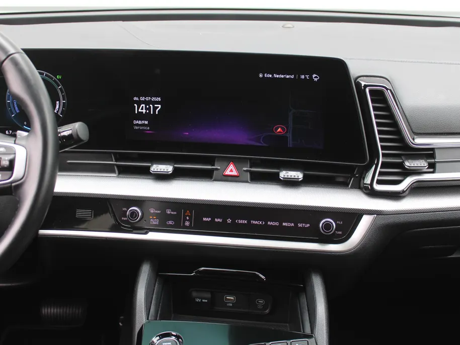 Kia Sportage 1.6 T-GDi Hybrid Dark Edition | Stuur-/stoelverwarming v+a | Camera | Elek. stoelverstelling | 18' LM | Cruise adapt. | Navi | Clima | Half leer/suède |