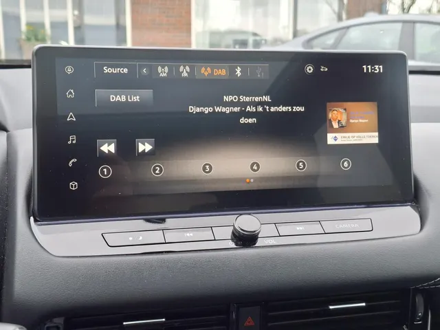 Nissan QASHQAI 1.3 MHEV Xtronic N-Connecta NAVI | PANO DAK | NL-auto | rijklaarprijs !!