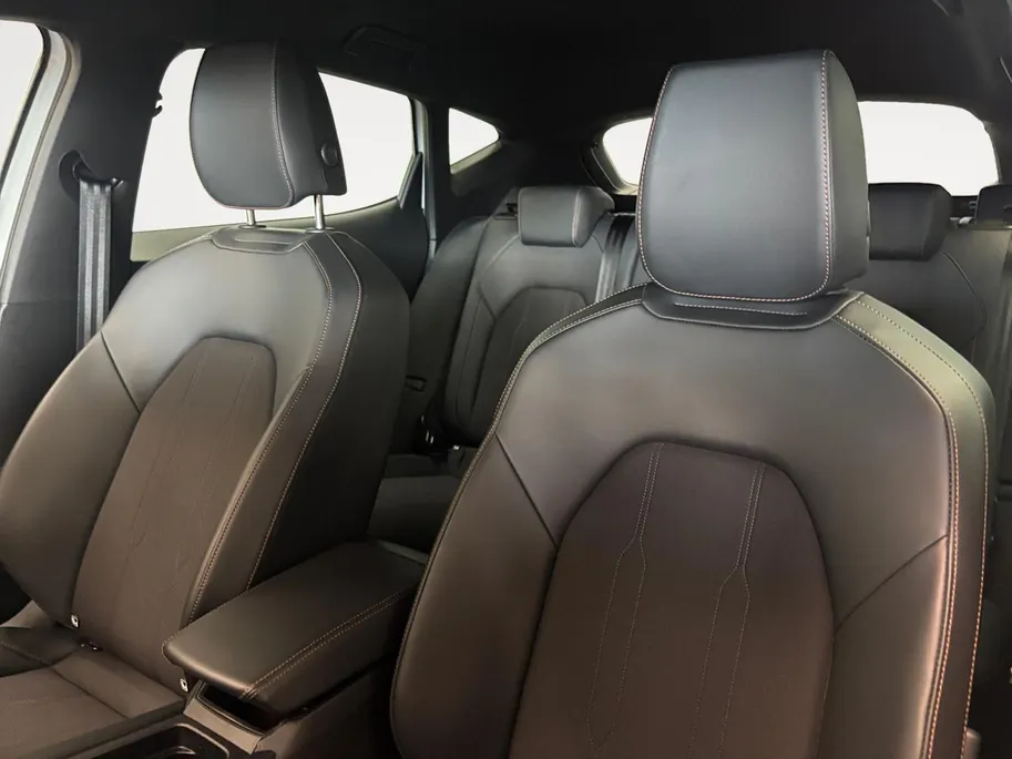 CUPRA Formentor 1.4 TSI | e-HYBRID | BUSINESS ED. | 18'' VELGEN | SPORTSTOELEN |