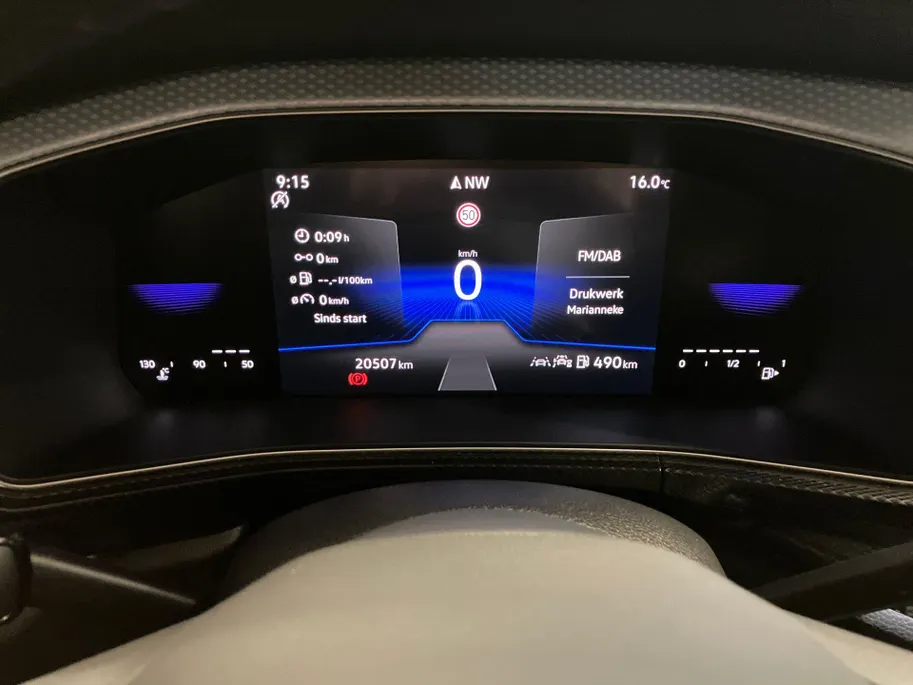 Volkswagen T-Cross 1.0TSI/95PK Goal · Navigatie · Apple/Android Car Play · Stoelverwarming · Garantie t/m 23-05-2027