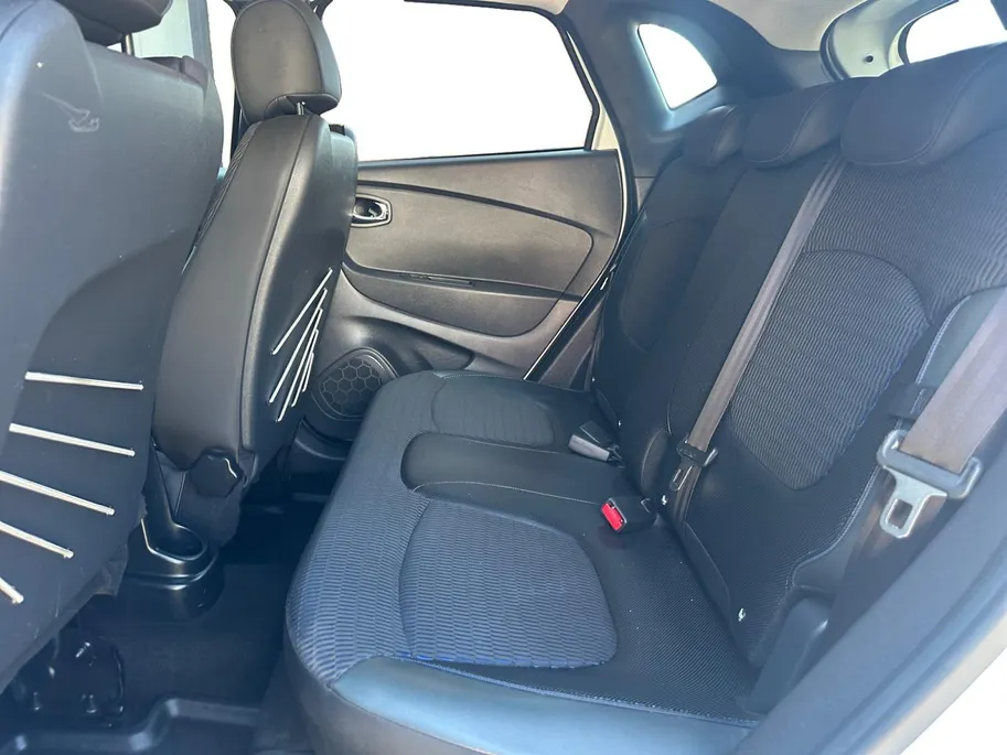 Renault Captur 1.2 TCe Dynamique | Navigatie | Camera | Climate & Cruise Control | Bluetooth | Licht & Regen Sensor | 12 Maanden BOVAG Garantie