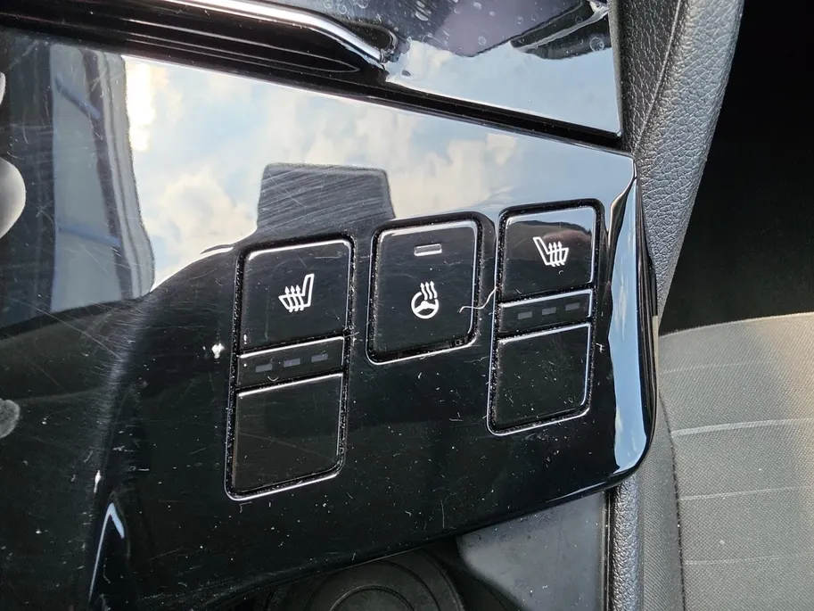 Kia Sportage 1.6 T-GDi Hybrid DynamicPlusLine | Climate control | Navigatie | Elektrische achterklep | Schuif/kantel dak | Stoel-en stuurverwarming
