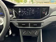 Volkswagen Polo Life Edition 1.0 TSI 95 pK 5 versn. Hand · Achteruitrijcamera · regensensor · Voorraad OUTLET ·