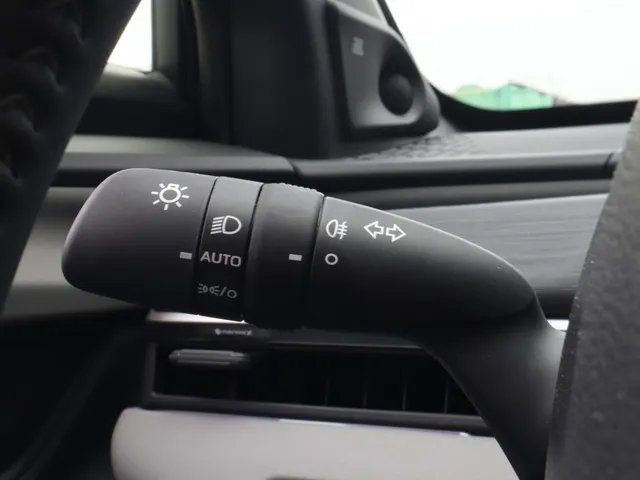 Toyota C-HR+ Executive AWD 77 kWh | Executive Plus Pack |