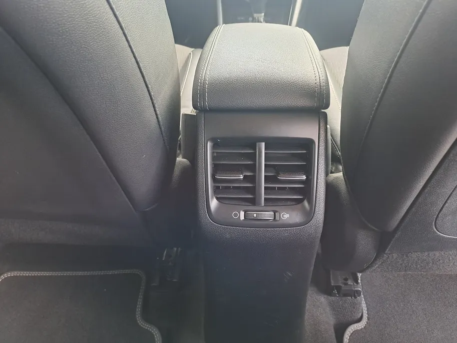 Kia Niro 1.6 GDi Hybrid DynamicLine | Automaat | Navi | Camera | Apple Carplay/Android Auto | Cruise control | electronic climate control | Hybride