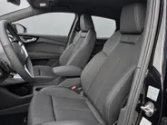 Audi Q4 e-tron 45 quattro 286pk S Edition 82 kWh · Trekhaak · 21'' Velgen · Apple/Android Car Play · Camera · Stoelverwarming ·