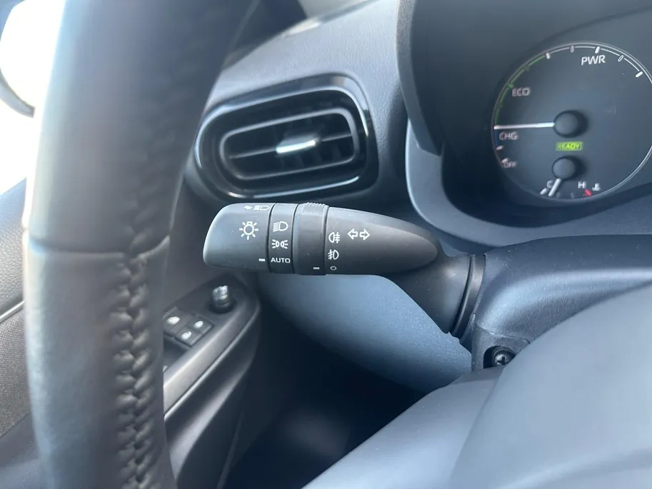 Toyota Yaris 1.5 Hybrid 115 | STUUR-STOEL VERWARMING | CAMERA | APPLE CAR PLAY | GARANTIE |