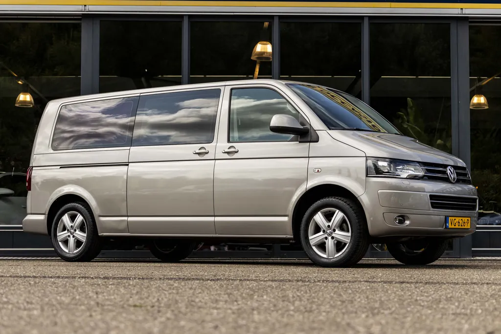 Volkswagen Transporter 2.0 TDI L2H1 Invalide uitvoering / aanpassing
