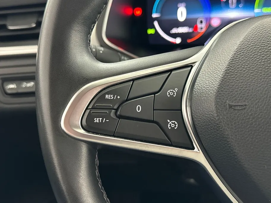 Renault Captur 1.6 E-Tech PHEV 160 Intens | Groot Scherm + Navigatie | Parkeercamera | Cruise Control