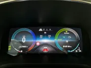 Renault Captur 1.6 E-Tech PHEV 160 Intens | Groot Scherm + Navigatie | Parkeercamera | Cruise Control