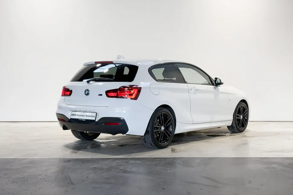 BMW 1 Serie 3-deurs 118i Steptronic Edition