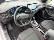 Ford Focus Wagon 1.0 EcoBoost Hybrid ST Line X | 155 pk | Automaat | Adapt. cruise control | BLIS | Pano dak | Parkeersensoren voor en achter | Achteruitrijcamera | 17' lichtmetalen velgen | Privacy glas | Fabrieksgarantie |