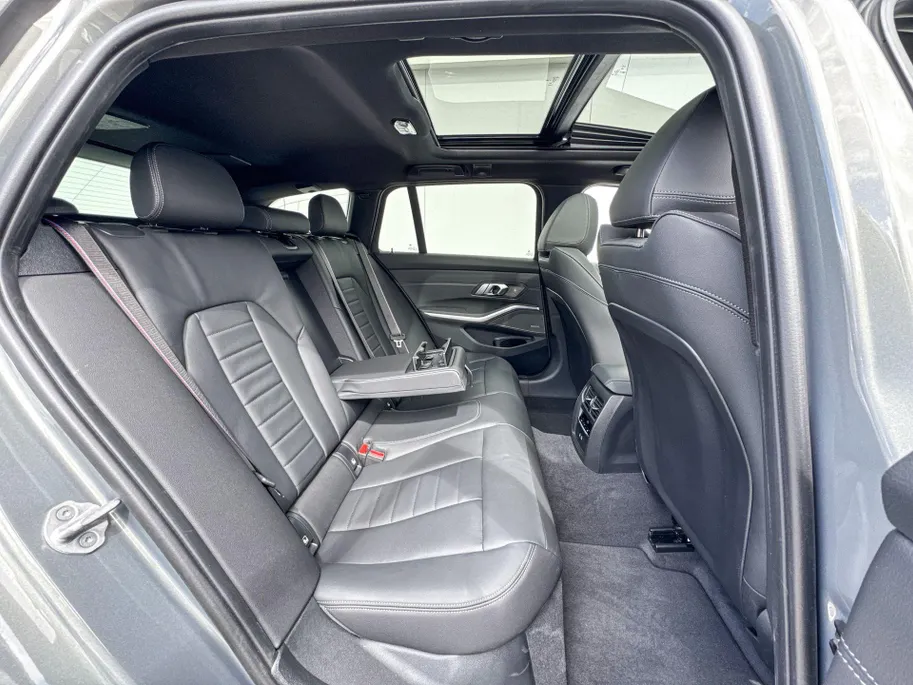 BMW 3 Serie Touring 330e