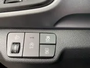 Kia Stonic 1.0 T-GDi MHEV ComfortLine | Airco | Navigatie | Cruise control | Parkeercamera | Apple Carplay/Android Auto