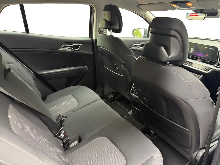 Kia Sportage 1.6 T-GDi MHEV DynamicLine | Navigatie | Climate control | Parkeer camera achter | LM-Velgen