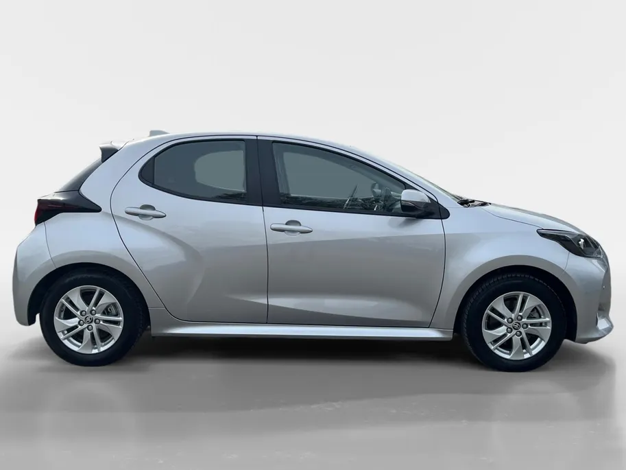 Toyota Yaris 1.5 Hybrid 115 Active | Apple Carplay | Android Auto | Parkeercamera | Parkeersensoren | Stoelverwarming