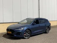 Ford Focus 1.0 EcoBoost Hybrid 155pk Automaat ST Line X Wagon Navigatie - Apple Carplay/ Android Auto - Winter Pack - Driver Assistance Pack