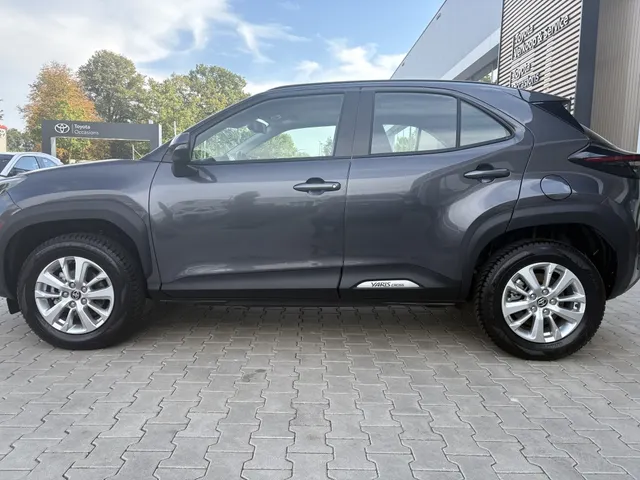 Toyota Yaris Cross 1.5 Hybr 115 Active | Blindspot | Parkeersensoren V+A | Stuur/ Stoelverwarming