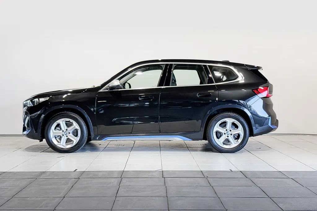 BMW iX1 xDrive30 Launch Edition