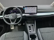 Volkswagen Golf 1.5 eTSI 110KW/150PK Goal · Navigatie · Apple/Android Car Play · Camera + Parkeersensoren · Trekhaak · Garantie t/m 22-07-2027